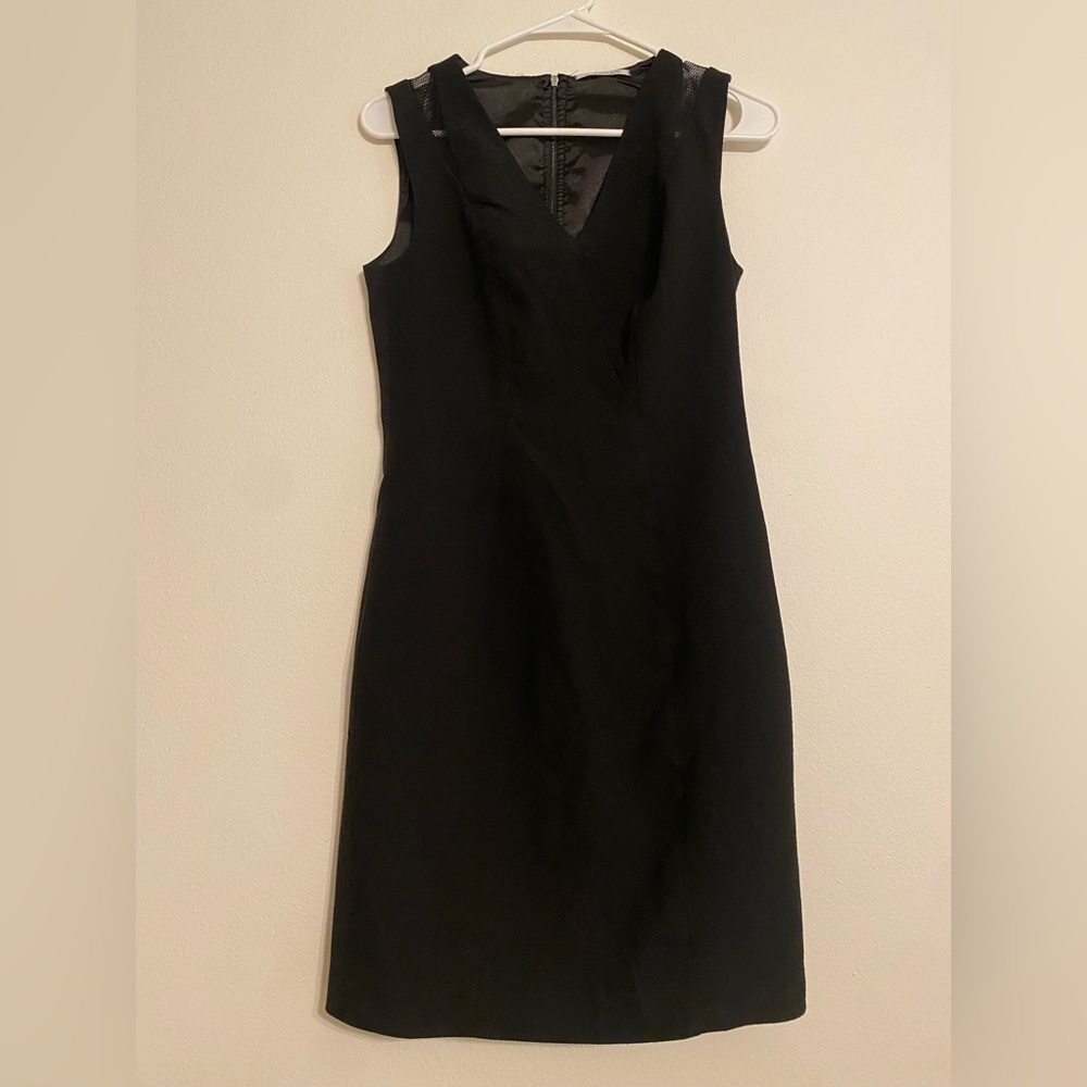 T Tahari Black Sheath Midi Dress V-Neck Sleeveless